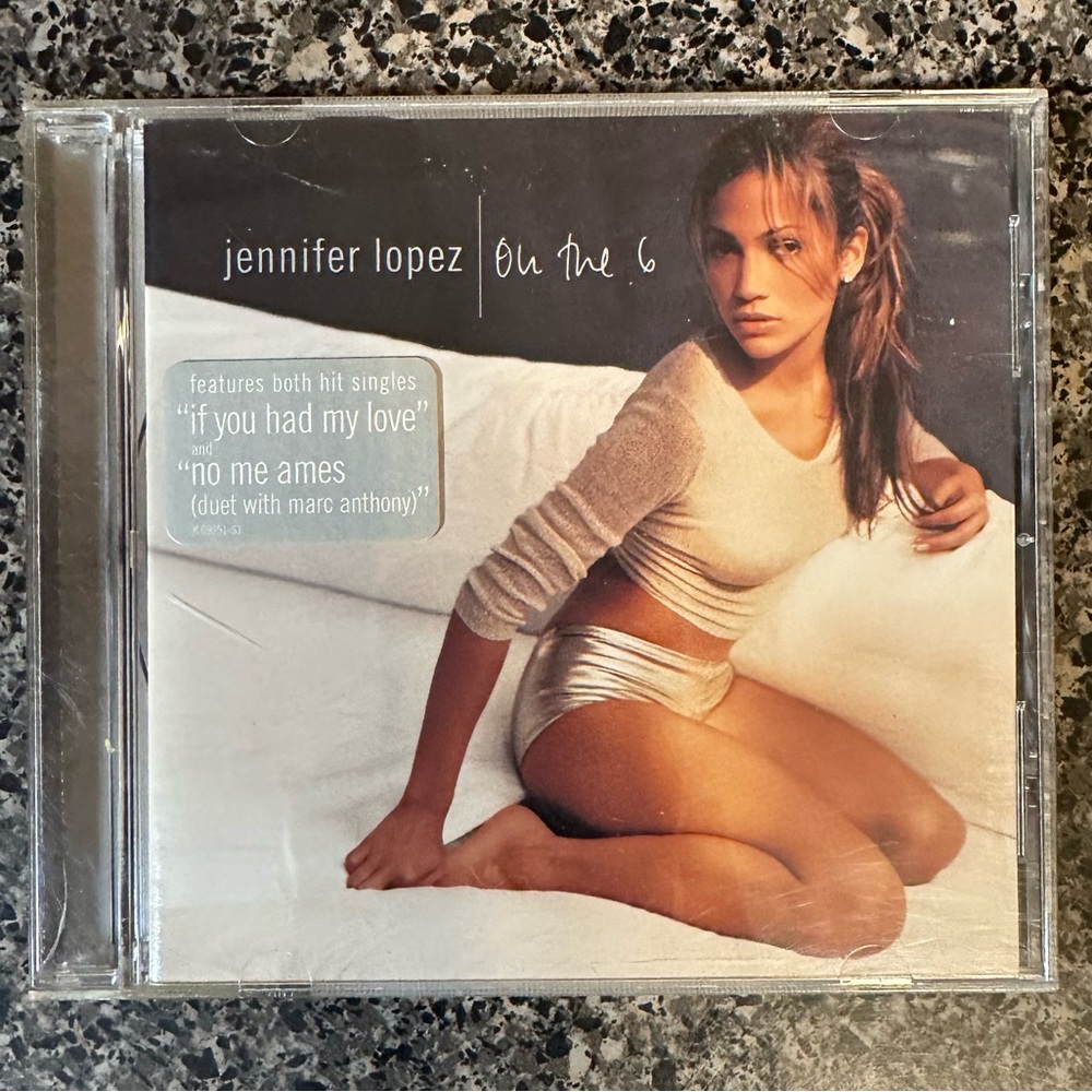 Jennifer Lopez On The Six CD
